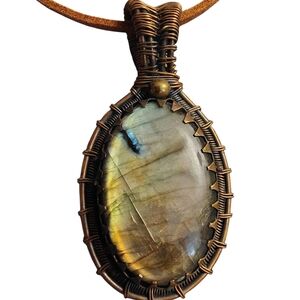 Handcrafted Labradorite Pendant Necklace